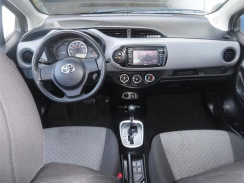Used 2015 Toyota Yaris L FWD image 40