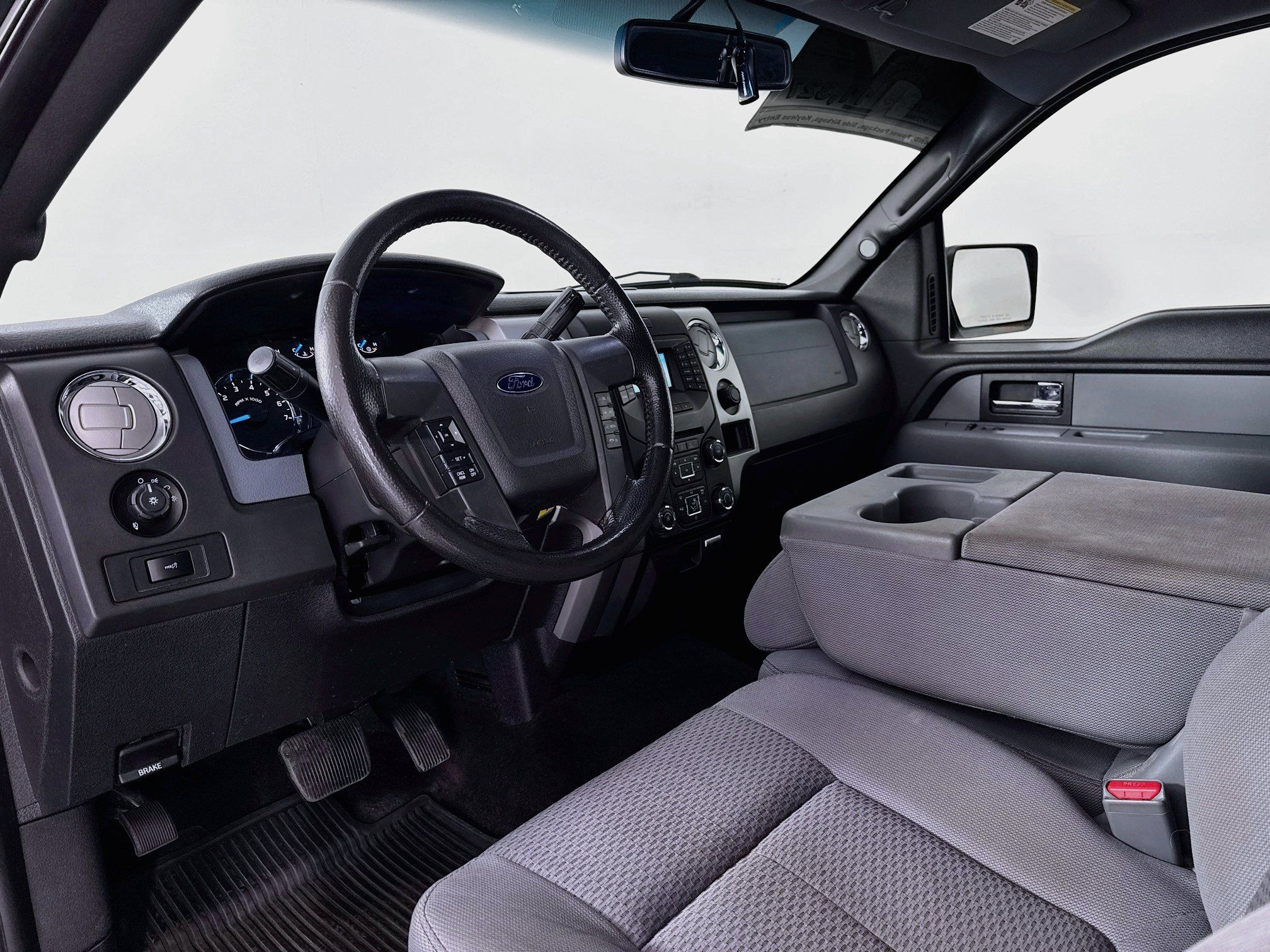 Used 2014 Ford F150 XLT w/ Equipment Group 302A Luxury AWD/4WD image 9