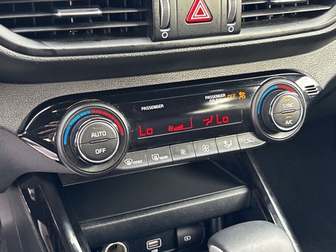 Certified 2023 Kia Forte GT-Line w/ GT-Line Technology Package FWD image 16