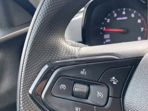 Used 2024 Chevrolet Trax LS w/ LS Convenience Package image 23