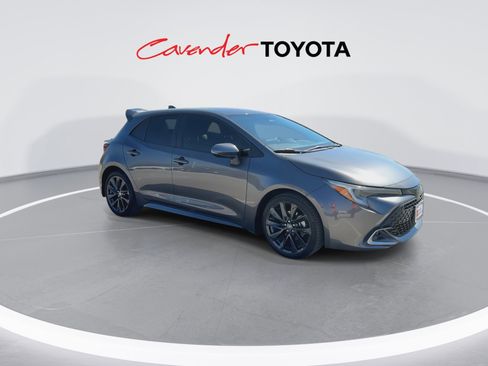 Certified 2025 Toyota Corolla XSE image 2