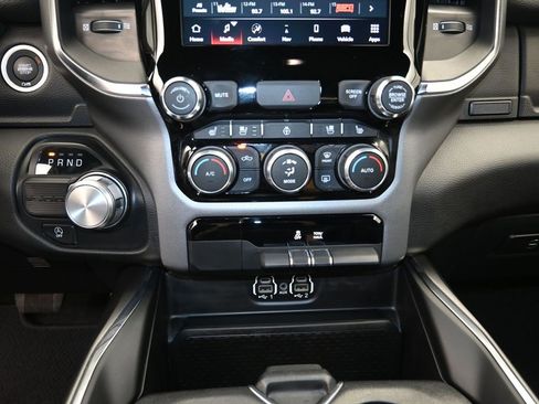 Used 2024 RAM 1500 Laramie image 17