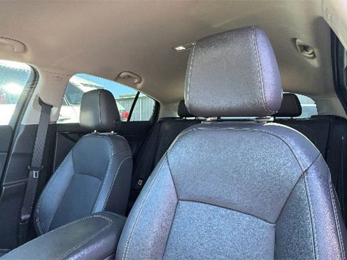 Used 2018 Buick Regal Essence image 10