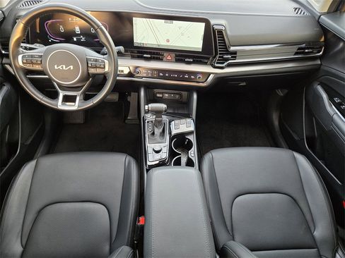 Used 2023 Kia Sportage EX image 5