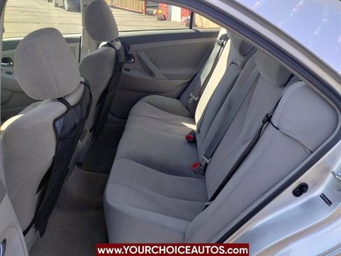 Used 2010 Toyota Camry LE image 16