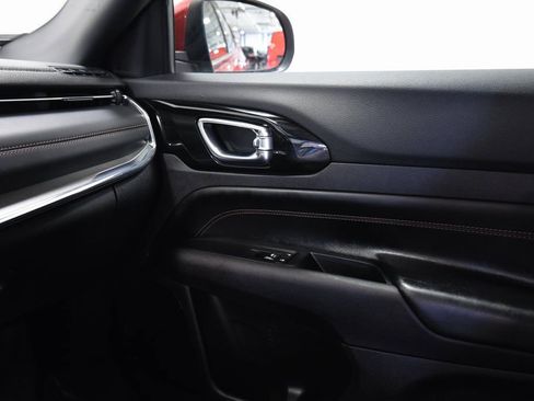 Used 2022 Jeep Compass Limited image 19