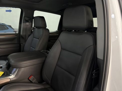 Used 2025 Chevrolet Silverado 1500 LT Trail Boss w/ LT Trail Boss Premium Package AWD/4WD image 13