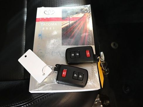 Certified 2021 Toyota Tacoma TRD Sport w/ TRD Premium Sport Package image 24