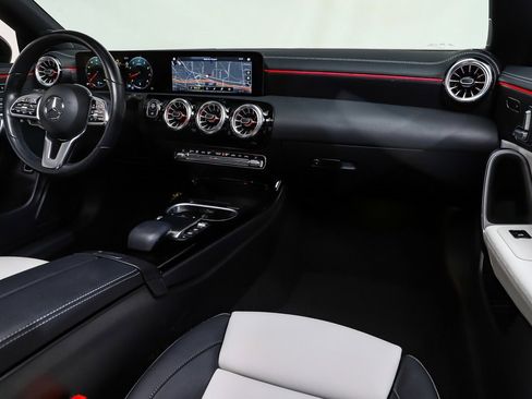 Certified 2023 Mercedes-Benz CLA 250 4MATIC image 7