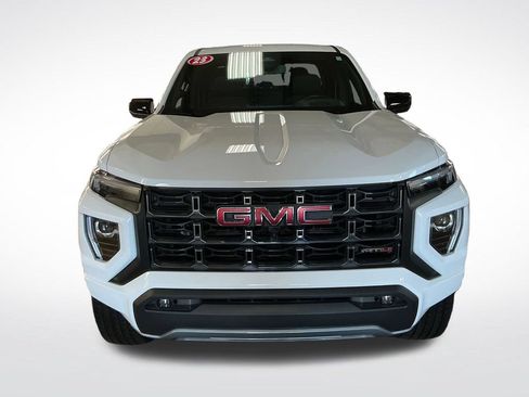 Used 2023 GMC Canyon AT4 w/ AT4 Premium Package AWD/4WD image 9