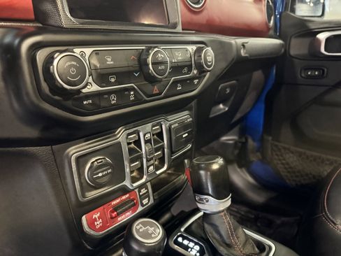 Used 2020 Jeep Gladiator Rubicon AWD/4WD image 11