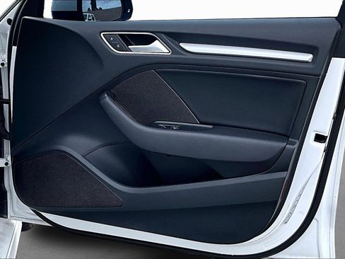 Used 2016 Audi A3 1.8T Premium image 7