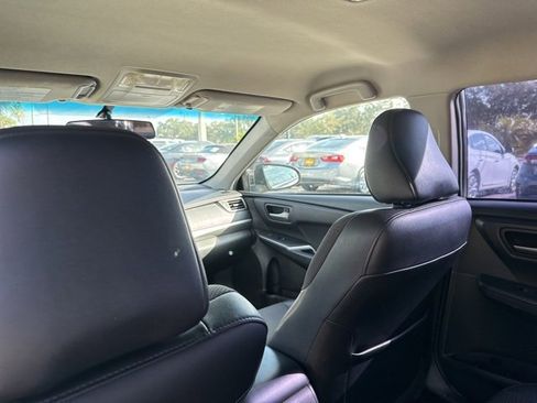 Used 2017 Toyota Camry SE image 20