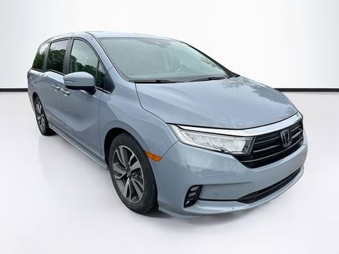 Used 2023 Honda Odyssey Touring image 1