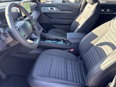 New 2026 Ford Explorer ST-Line w/ ST-Line Street Pack image 9