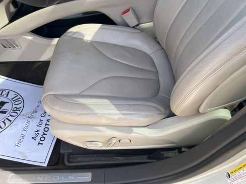 Used 2016 Lincoln MKX Reserve w/ Technology Package image 33