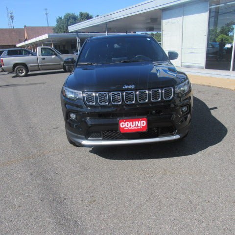 Used 2025 Jeep Compass Limited AWD/4WD image 3
