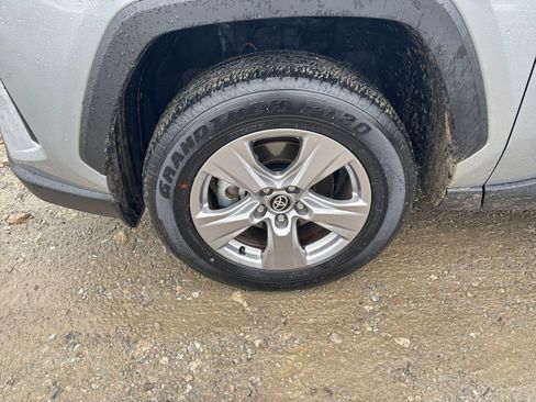 Used 2025 Toyota RAV4 XLE image 30