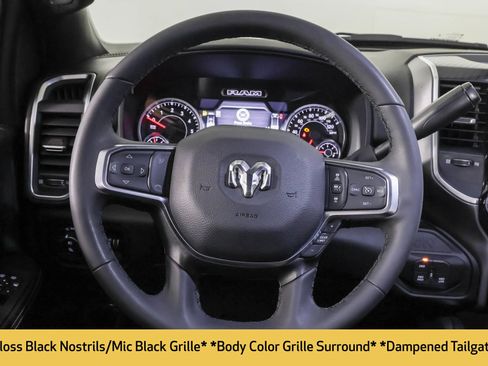 Used 2025 RAM 2500 Big Horn AWD/4WD image 30