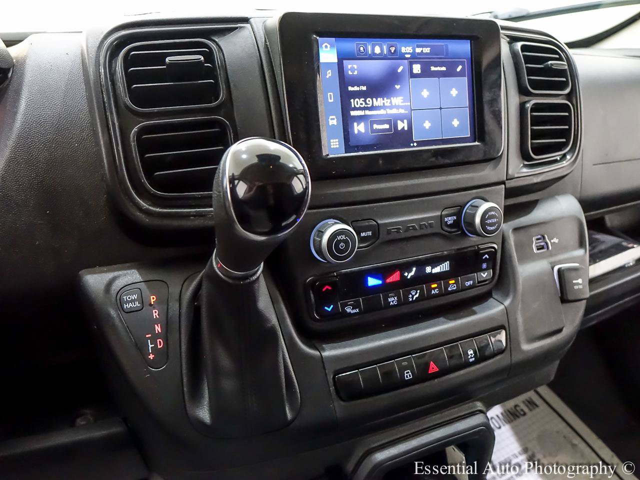 Used 2023 RAM ProMaster 2500 FWD image 11