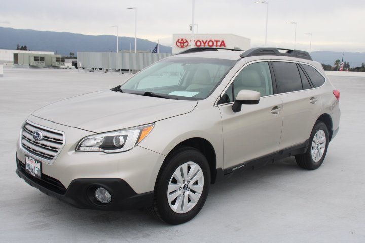 Used 2017 Subaru Outback 2.5i Premium AWD/4WD image 6