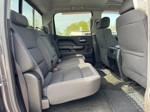 Used 2016 GMC Sierra 2500 SLE w/ SLE Preferred Package AWD/4WD image 17