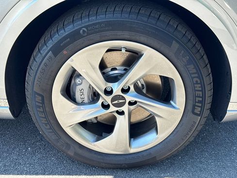 New 2026 Genesis GV70 2.5T Advanced AWD/4WD image 12
