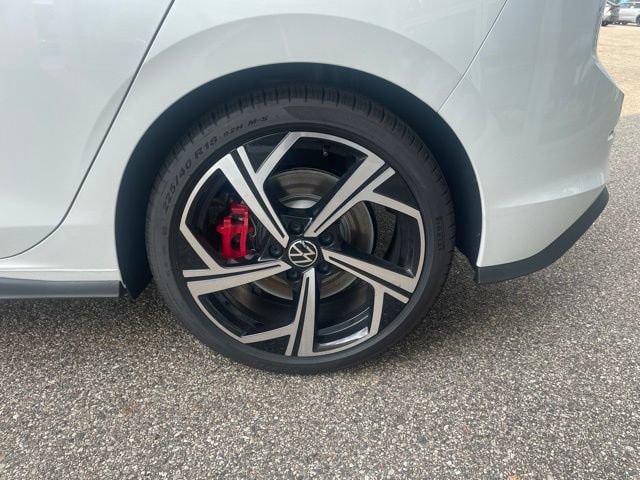 New 2026 Volkswagen GTI SE FWD image 12