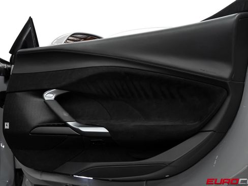 Used 2024 Ferrari 296 GTS RWD image 30