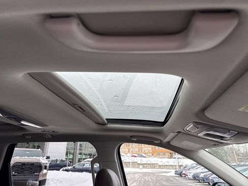 Used 2020 Kia Telluride SX w/ Towing Package image 8