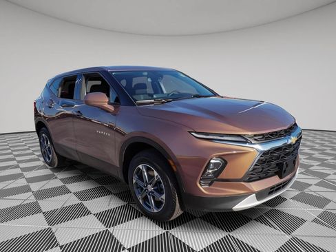 Certified 2023 Chevrolet Blazer LT AWD/4WD image 3