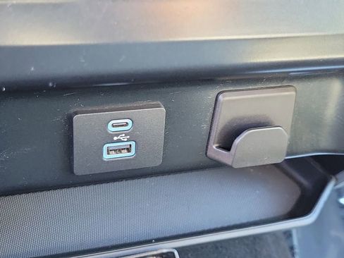 Used 2023 Ford F150 XLT w/ Trailer Tow Package image 29