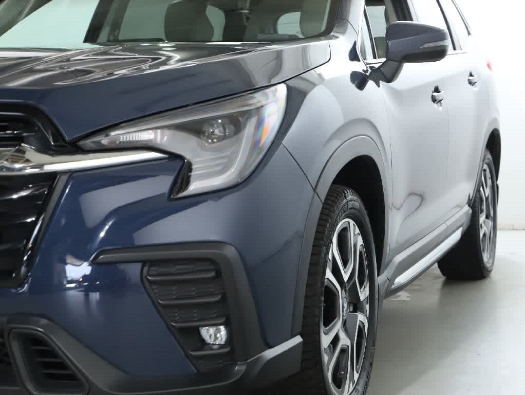 Used 2023 Subaru Ascent Limited AWD/4WD image 4