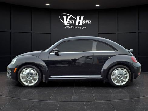 Used 2018 Volkswagen Beetle 2.0T SE w/ SE Premium Package image 6