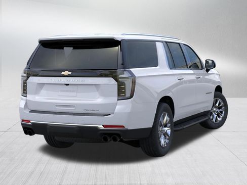 New 2026 Chevrolet Suburban Premier AWD/4WD image 5