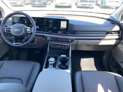 New 2026 Kia Carnival EX FWD image 27