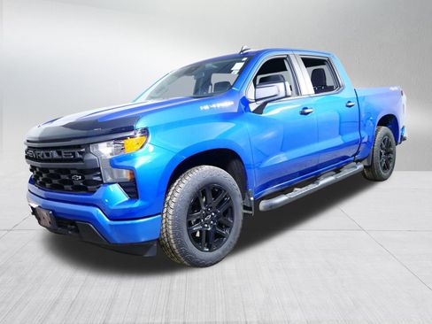 Used 2022 Chevrolet Silverado 1500 Custom image 3
