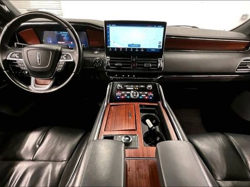 Used 2023 Lincoln Navigator L Reserve w/ Equipment Group 201A image 15