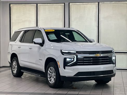 Used 2025 Chevrolet Tahoe LT AWD/4WD image 1