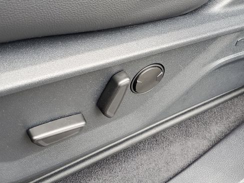 New 2025 Ford F150 XLT w/ Equipment Group 303A High image 19