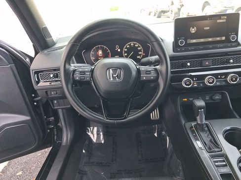 Used 2025 Honda Civic Sport image 13