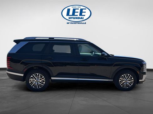 New 2026 Hyundai Palisade SEL FWD image 2