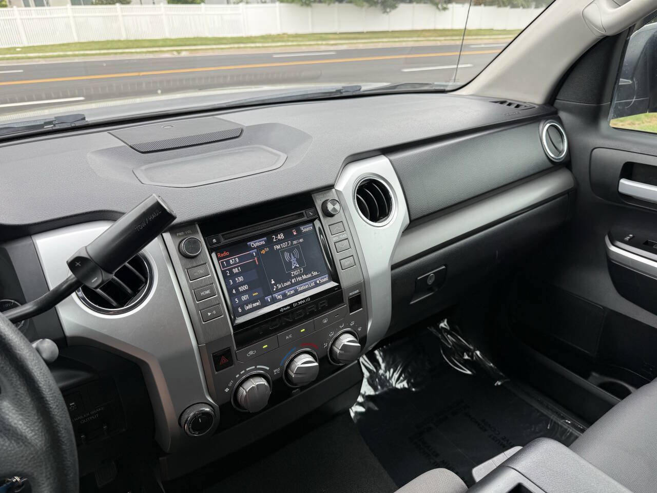 Used 2016 Toyota Tundra SR5 w/ TRD Off Road Package AWD/4WD image 20