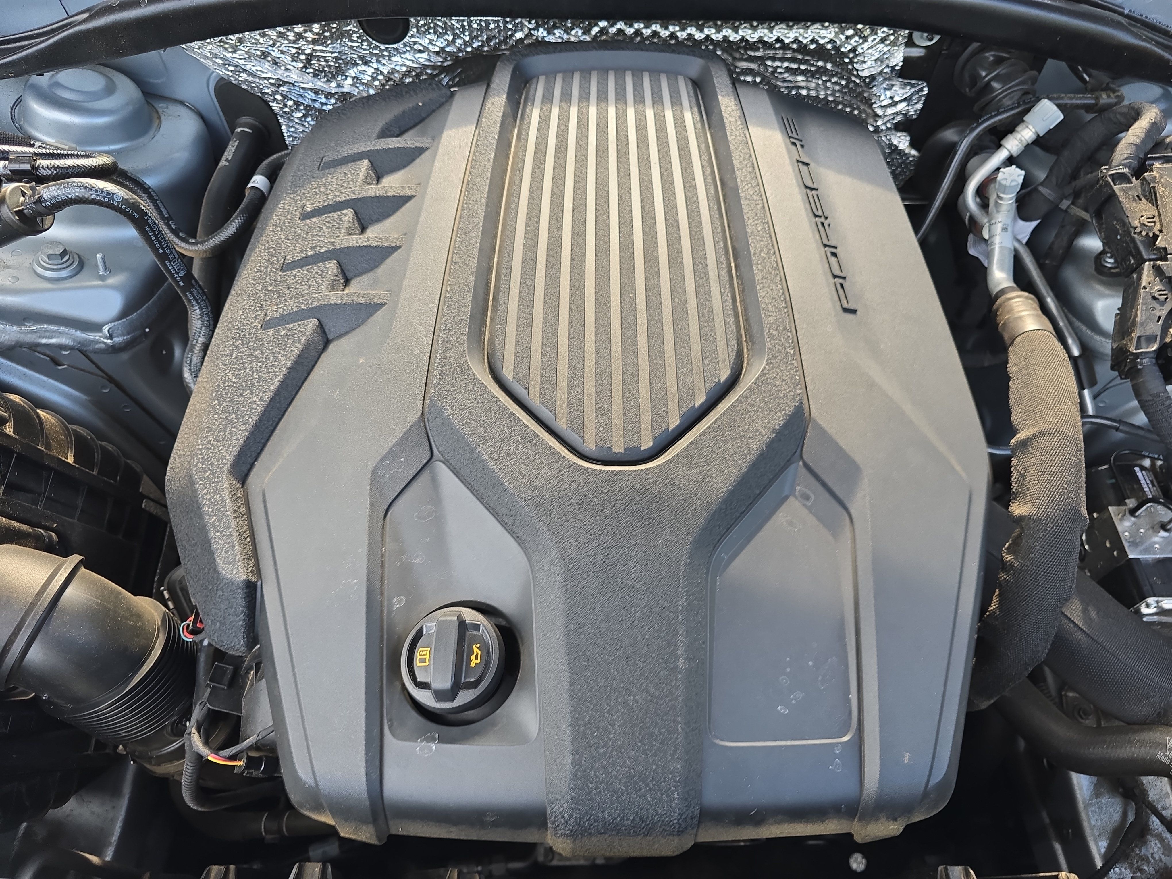 Used 2022 Porsche Macan AWD/4WD image 31