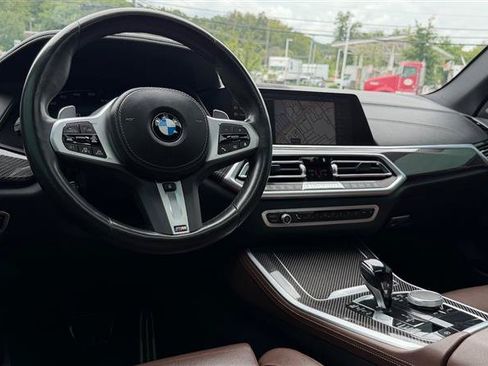 Used 2022 BMW X5 M50i AWD/4WD image 28