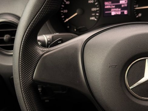 Used 2019 Mercedes-Benz Metris image 29