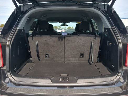 Certified 2024 Ford Explorer XLT image 13