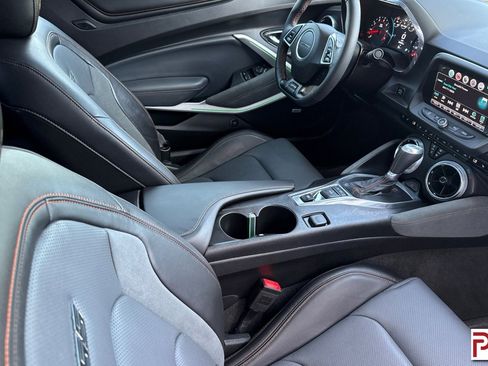 Certified 2017 Chevrolet Camaro SS w/ 50th Anniversary Edition RWD image 17