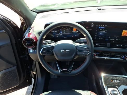 Used 2025 Chevrolet Equinox RS w/ Safety and Technology Package AWD/4WD image 14