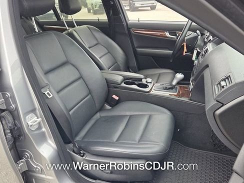 Used 2011 Mercedes-Benz C 300 Sedan image 15